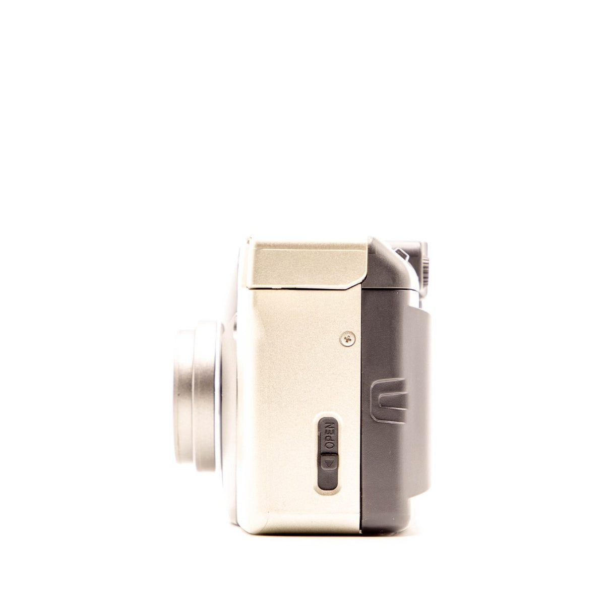 Canon Autoboy Luna 105 S 35mm Point-and-Shoot Film Camera