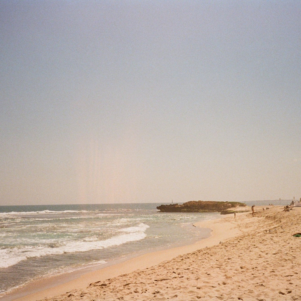 Sample photo taken with the Olympus AF-1 Super 35mm film camera.