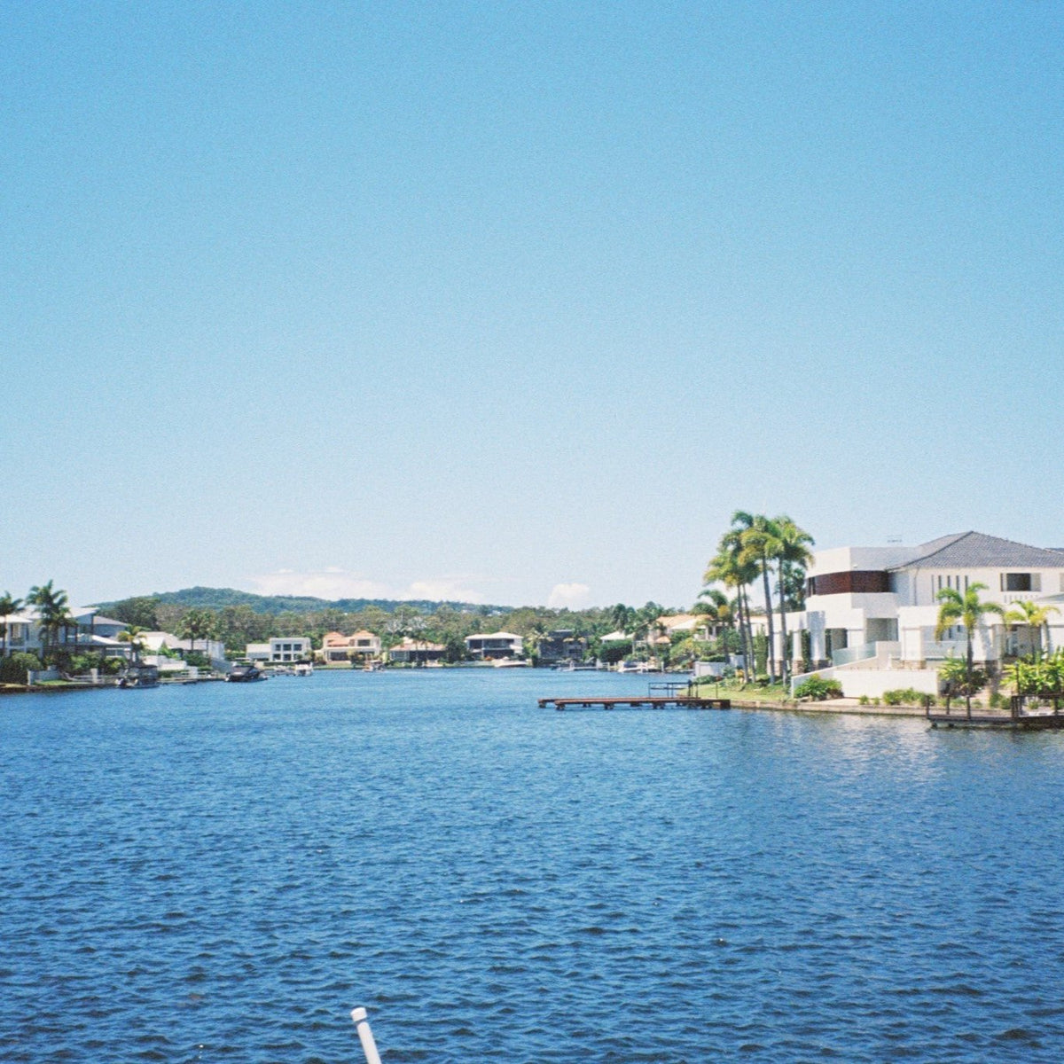 Sample photo taken with the Olympus MJU Zoom 105 Deluxe 35mm film camera.